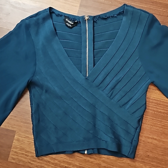 BEBE Crop Blouse Plunging Neckline Sheer Bell Sleeves Zip Back, Dark Teal- Large - Picture 3 of 10